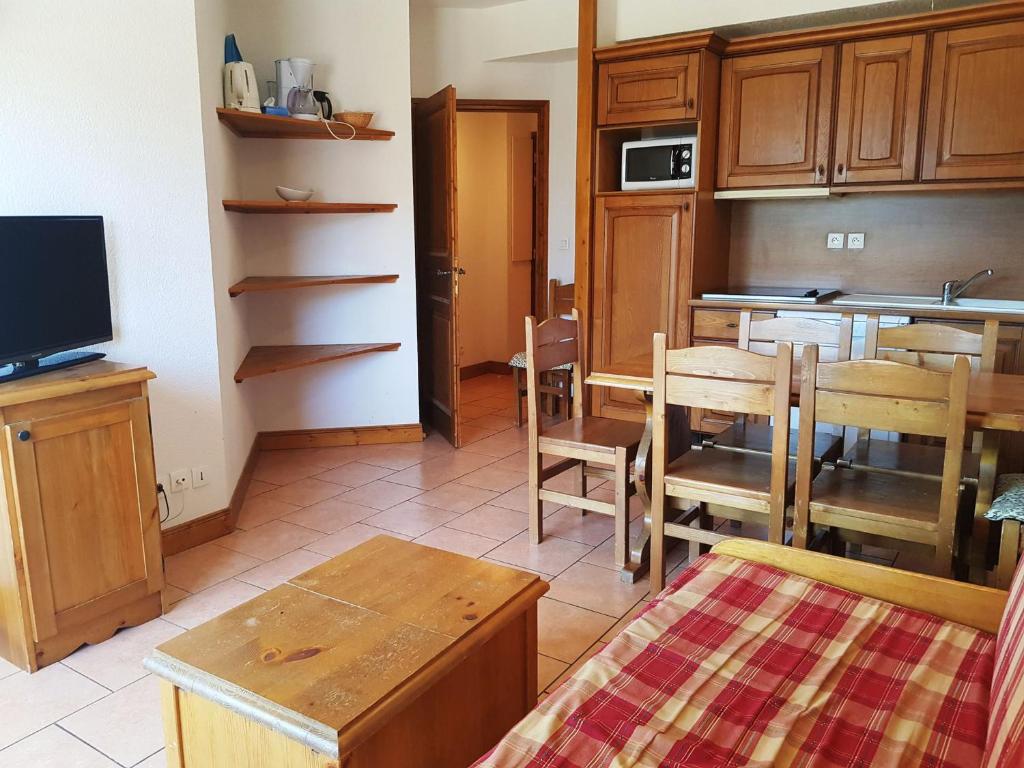 Appartement Orcières Merlette, 3 pièces, 6 personnes - FR-1-636-16 Route du Forest Merlette, 05170 Orcières