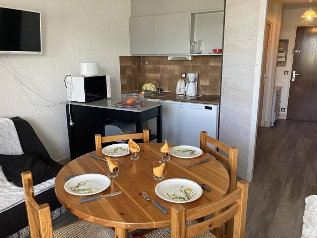 Appartement Orcières Merlette, 6 personnes - FR-1-262-138 Rond Point Des Pistes 1 - Rue Des Ecrins -, 05170 Forest des Baniols