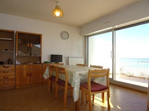 Appartement Appartement Palavas-les-Flots, 2 pièces, 6 personnes - FR-1-559-22 1209 Avenue Evêché de Maguelone Résidence Les Goelands Bt A n°34 en 3°étge 34250 Palavas-les-Flots Languedoc-Roussillon