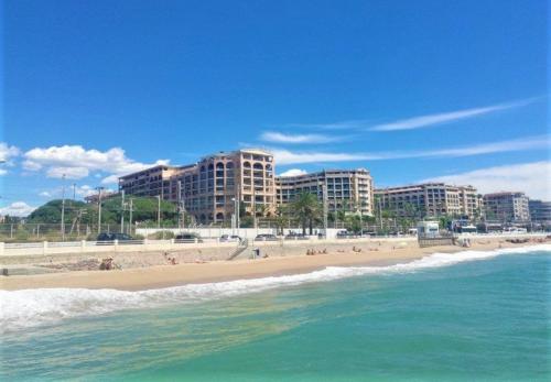 appartement palme d'azur vue mer et piscine