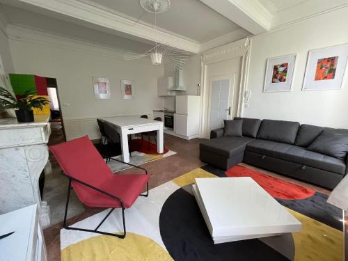 APPARTEMENT PAUL SIBRA - CONVIVIAL - BILLARD