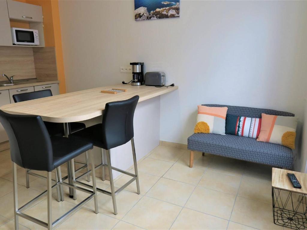 Appartement Perros-Guirec, 1 pièce, 2 personnes - FR-1-368-265 19 rue Maréchal Joffre Appartement RDC - porte de droite, 22700 Perros-Guirec