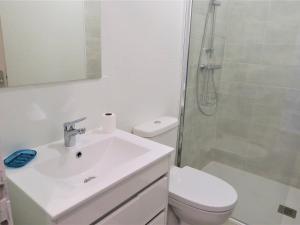 Appartement Perros-Guirec, 1 pièce, 2 personnes - FR-1-368-265