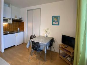 Appartement Perros-Guirec, 1 pièce, 2 personnes - FR-1-368-323