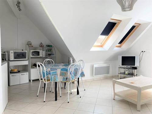 Appartement Perros-Guirec, 2 pièces, 3 personnes - FR-1-368-340