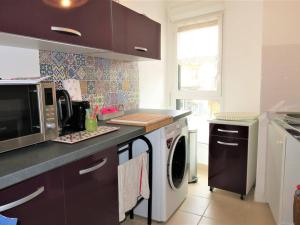 Appartement Appartement Perros-Guirec, 2 pièces, 4 personnes - FR-1-368-239 Appartement 1.1A - Résidence Le Village 26 rue du Général de Gaulle 22700 Perros-Guirec Bretagne