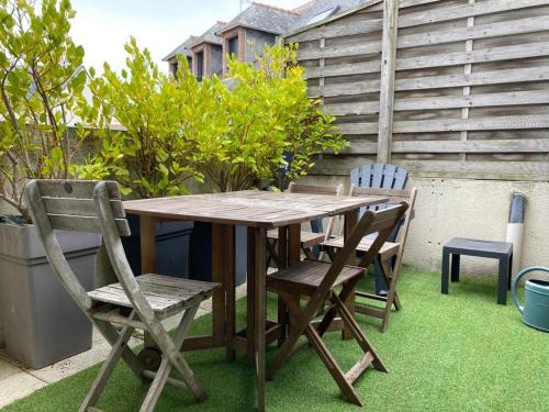 Appartement Perros-Guirec, 2 pièces, 4 personnes - FR-1-368-372