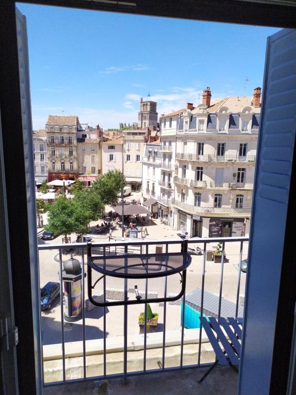 Appartement place de la mairie 5 Rue des Anciens Combattants, 34500 Béziers