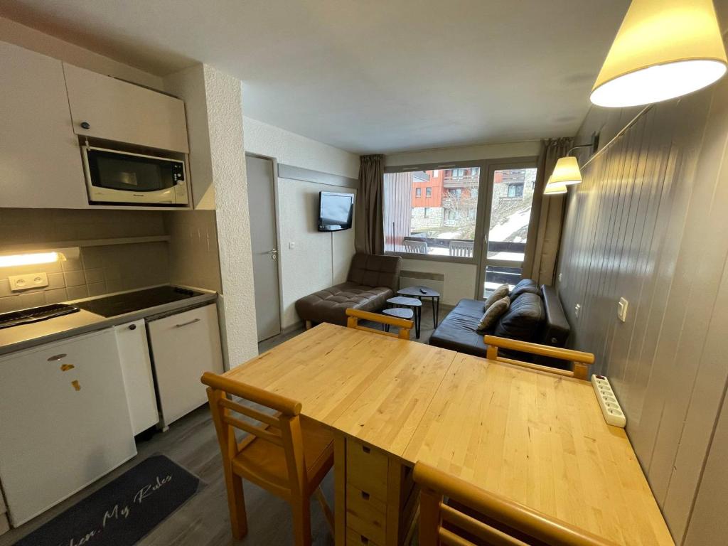 Appartement Plagne 1800, 2 pièces, 4 personnes - FR-1-181-2708 Plagne 1800, 73210 La Plagne Tarentaise