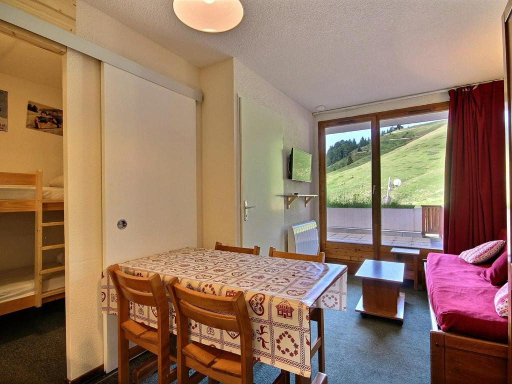 Appartement Plagne Soleil, 2 pièces, 4 personnes - FR-1-455-120 RÃ©sidence Les Drus - Plagne Soleil -, 73210 Plagne Villages