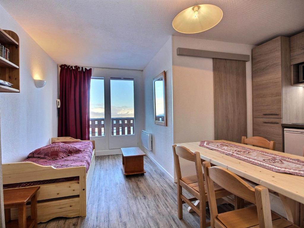 Appartement Plagne Soleil, 2 pièces, 4 personnes - FR-1-455-96 RÃ©sidence Le Cervin - Plagne Soleil -, 73210 Plagne Villages