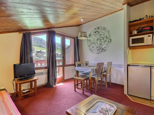 Appartement Plagne Soleil, 2 pièces, 5 personnes - FR-1-455-7