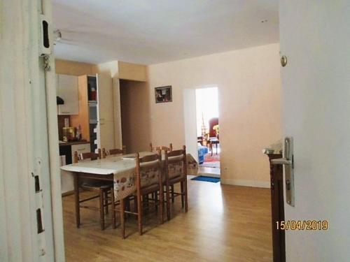 Appartement plein centre de Plombieres les Bains