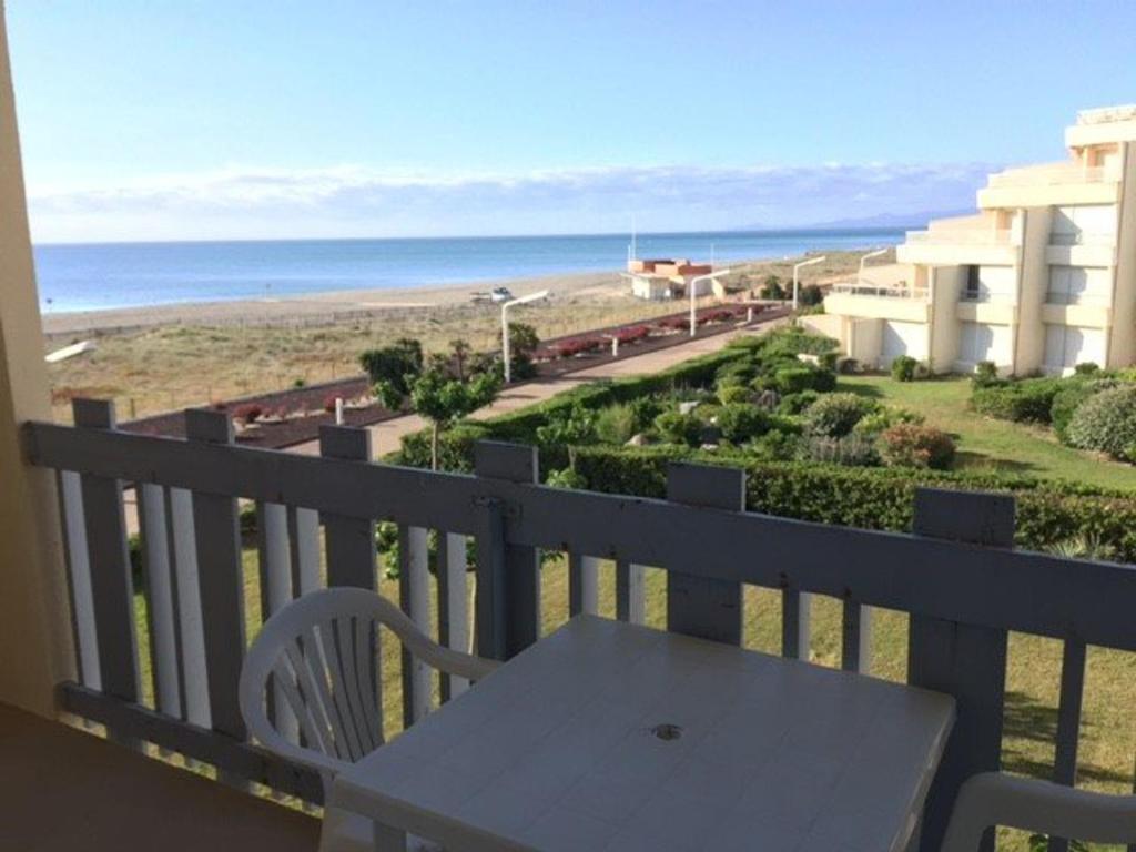 Appartement Appartement Port Barcarès, 2 pièces, 4 personnes - FR-1-81-230 Palm Beach - 332 E 2Â° Etage - Avenue De La Grande Plage 66420 Port Leucate