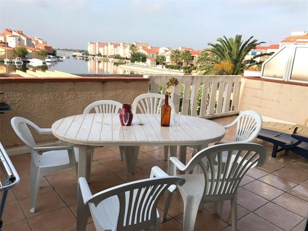 Appartement Port Barcarès, 3 pièces, 6 personnes - FR-1-81-242 Nautica - 12.43 - Avenue De La Coudalere, 66420 Le Barcarès