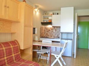 Appartement Port Camargue, 1 pièce, 4 personnes - FR-1-250-22