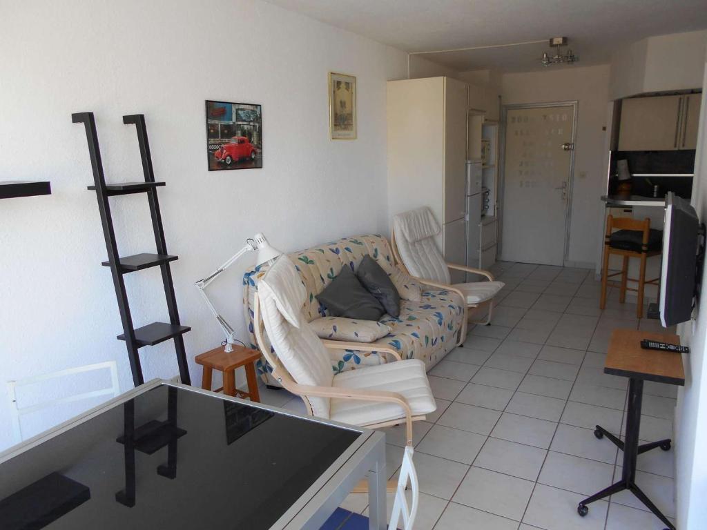 Appartement Port Camargue, 1 pièce, 4 personnes - FR-1-250-226 225 ROUTE DES MARINES ETAGE 1 - PORTE 1114, 30240 Le Grau-du-Roi