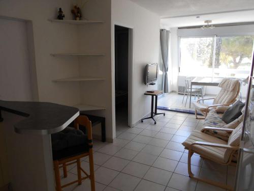 Appartement Port Camargue, 1 pièce, 4 personnes - FR-1-250-226