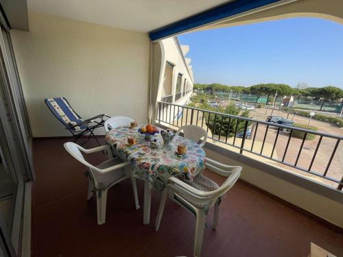 Appartement Port Camargue, 2 pièces, 4 personnes - FR-1-250-225