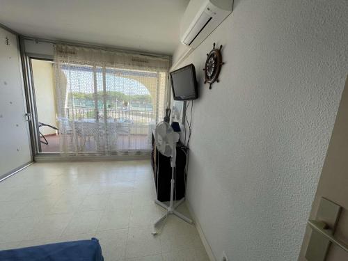 Appartement Port Camargue, 2 pièces, 4 personnes - FR-1-250-225
