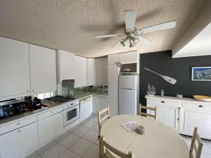 Appartement Port Camargue, 2 pièces, 6 personnes - FR-1-250-231