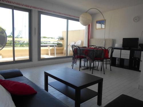 Appartement Port Camargue, 3 pièces, 4 personnes - FR-1-250-217