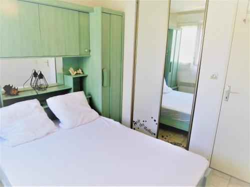 Appartement Port Fréjus avec Loggia et accès Plages à pieds
