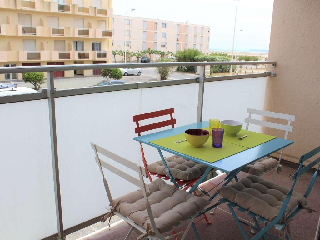 Appartement Port-la-Nouvelle, 2 pièces, 6 personnes - FR-1-229C-57 432 BLD ESCHASSERIAUX BAT D - APT 38 -1ER ETAGE, 11210 Port-la-Nouvelle