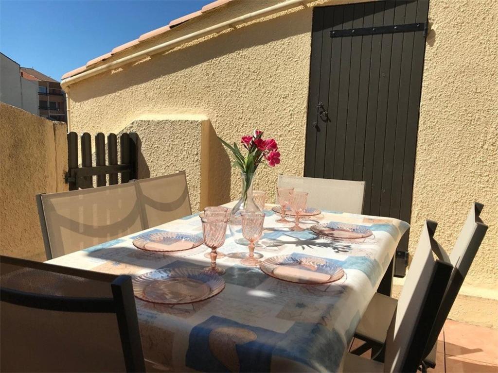 Appartement Appartement Port Leucate, 3 pièces, 6 personnes - FR-1-81-47 Maisons Des Sables I - 103 Rue Du Levant - 11370 Port Leucate