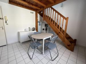 Appartement Appartement Port-Vendres, 2 pièces, 4 personnes - FR-1-309-337 1 RUE HENRI DUNANT RESIDENCE DES DOUANES 1ER TAGE APPA 22 66660 Port-Vendres Languedoc-Roussillon