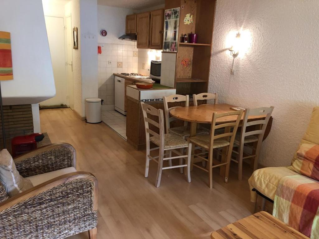 Appartement Appartement Pra-Loup, 1 pièce, 4 personnes - FR-1-691-12 Immeuble LA BARTAVELLE N°19 04400 Uvernet-Fours