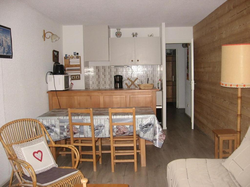 Appartement Pra-Loup, 2 pièces, 6 personnes - FR-1-691-19 Immeuble ARRIBAU n° 301, 04400 Uvernet-Fours