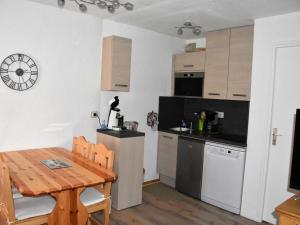 Appartement Pralognan-la-Vanoise, 2 pièces, 4 personnes - FR-1-464-92