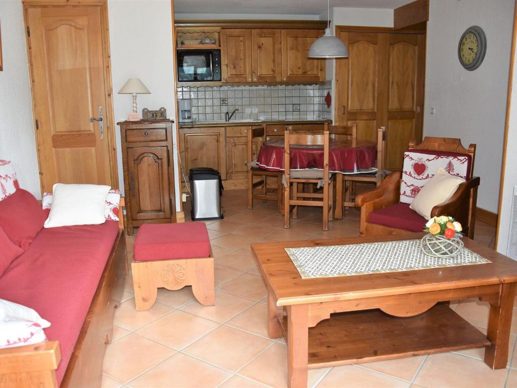 Appartement Appartement Pralognan-la-Vanoise, 3 pièces, 6 personnes - FR-1-464-46 128 MontÃ©e Des Alpages -  - 73710 Pralognan-la-Vanoise