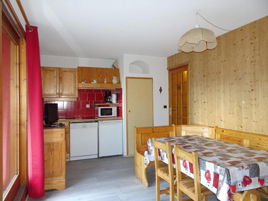 Appartement Pralognan-la-Vanoise, 3 pièces, 6 personnes - FR-1-464-78 104 Rue Du Grand Couloir -  -, 73710 Pralognan-la-Vanoise