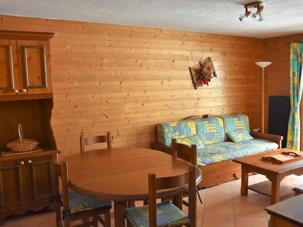 Appartement Appartement Pralognan-la-Vanoise, 3 pièces, 6 personnes - FR-1-464-85 128 MontÃ©e Des Alpages -  - 73710 Pralognan-la-Vanoise