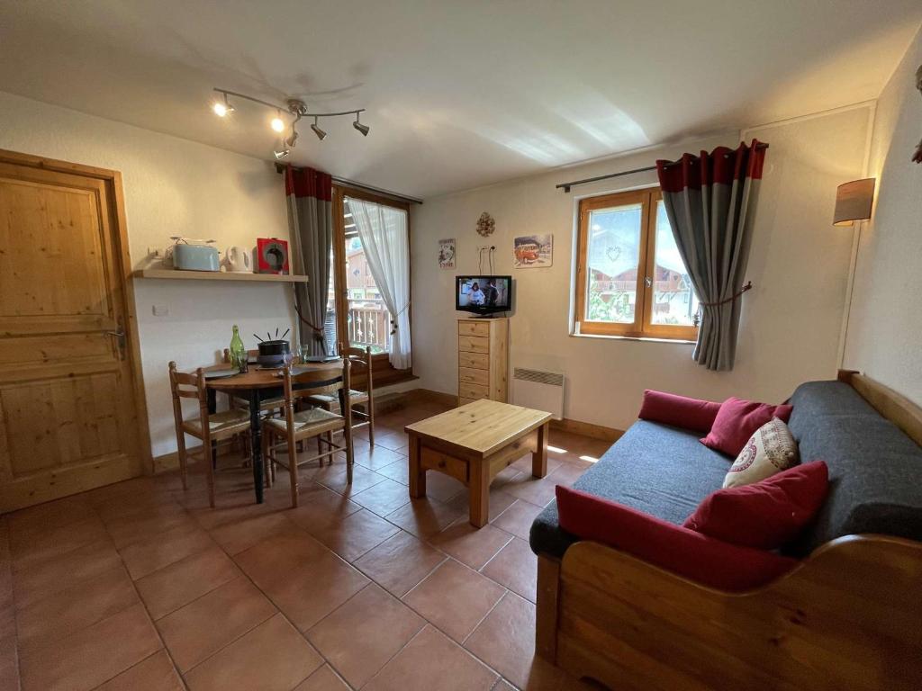 Appartement Praz-sur-Arly, 2 pièces, 4 personnes - FR-1-603-46 Résidence Les Ecrins - appart. N°114 - 1er étage 15 allée des Edelweiss, 74120 Praz-sur-Arly