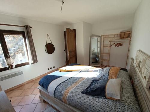 Appartement privatisé dans maison