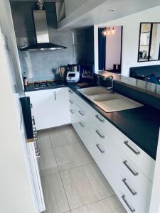 Appartement proche Astérix Chantilly Roissy CDG pour couple ou famille