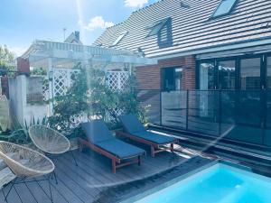 Appartement proche Astérix Chantilly Roissy CDG pour couple ou famille