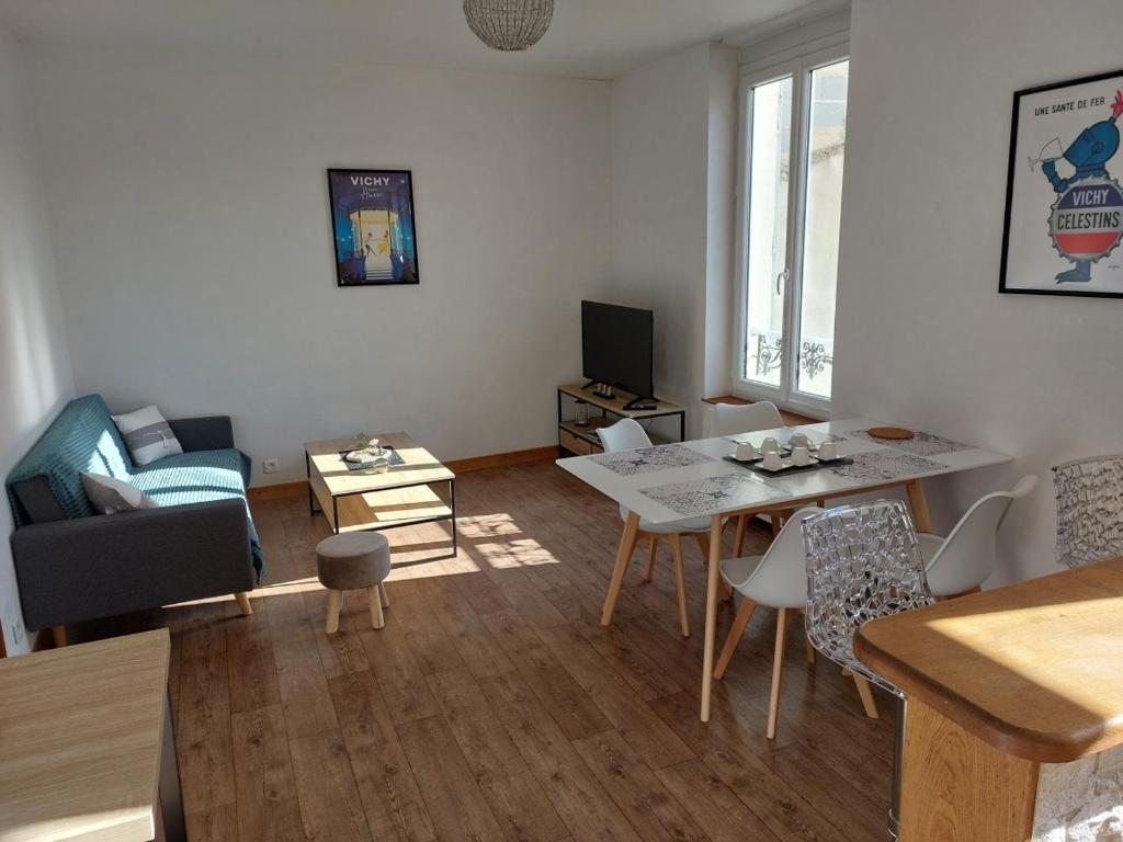 Appartement Appartement proche des parcs 6 Rue de Verdun 03200 Vichy