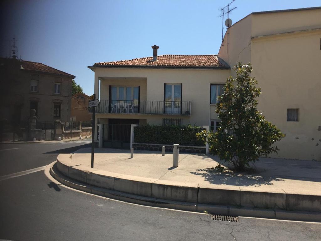 Appartement Appartement proche du canal du midi 19 Avenue de Nissan 34440 Colombiers