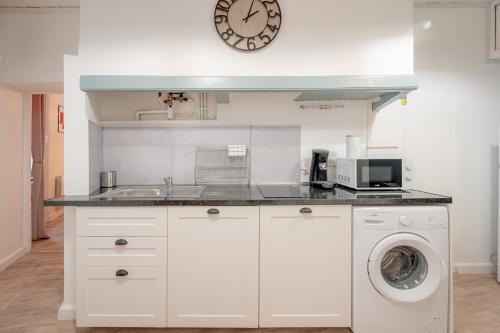 **APPARTEMENT PROCHE GARE ET MARCHE DE TOULON**