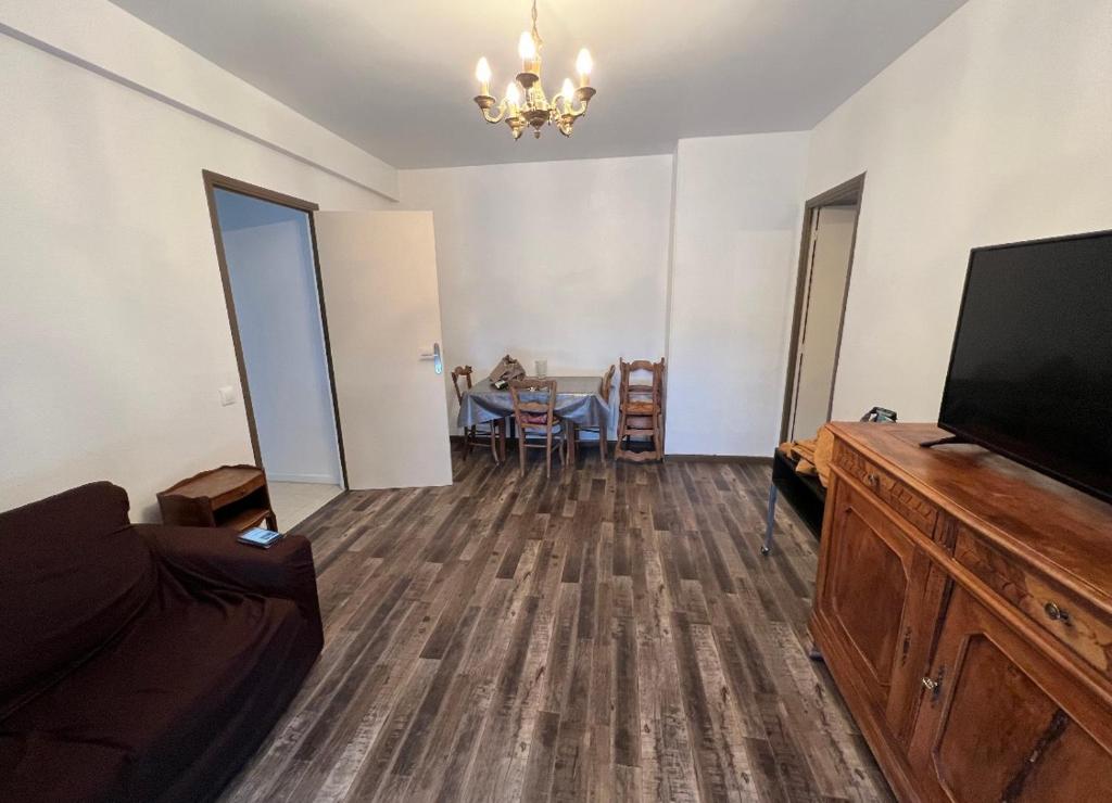 Appartement proche gare routière Rue Colonel Hébert, 06500 Menton