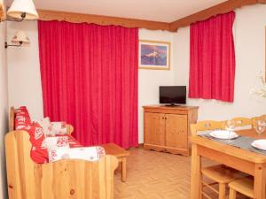 Appartement Puy-Saint-Vincent, 2 pièces, 6 personnes - FR-1-504-116