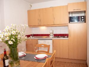 Appartement Puy-Saint-Vincent, 4 pièces, 8 personnes - FR-1-504-33