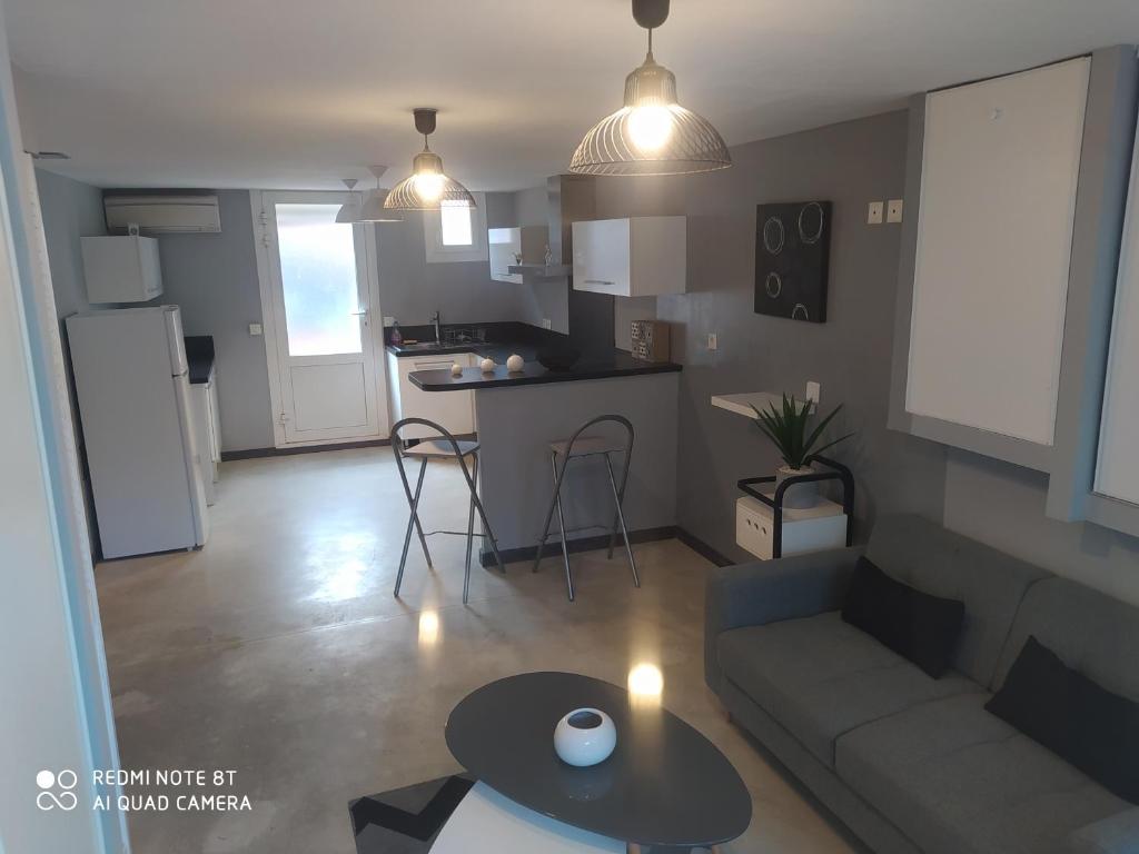 Appartement quartier calme 27 Rue Sant-Vicens, 66000 Perpignan