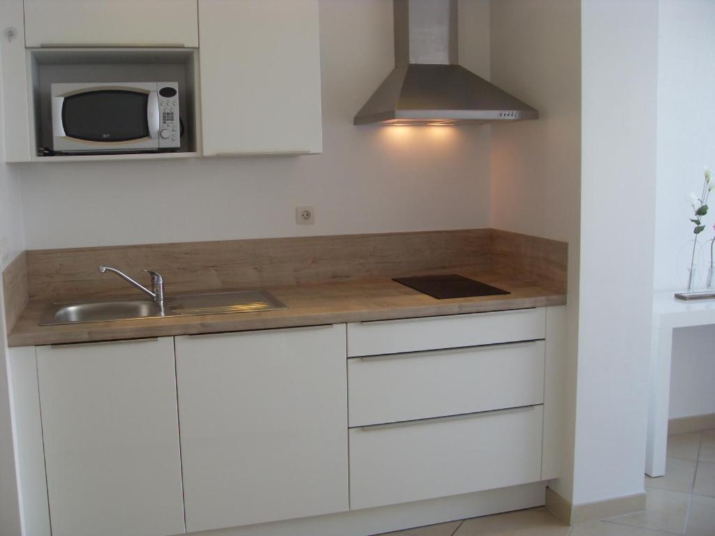 Appartement quartier naturiste Héliopolis E 3 Boulevard des Matelots, 34300 Le Cap d\'Agde