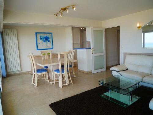 Appartement Quiberon, 3 pièces, 4 personnes - FR-1-478-37
