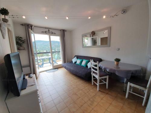 Appartement Rayol-Canadel-sur-Mer, 2 pièces, 4 personnes - FR-1-100-260
